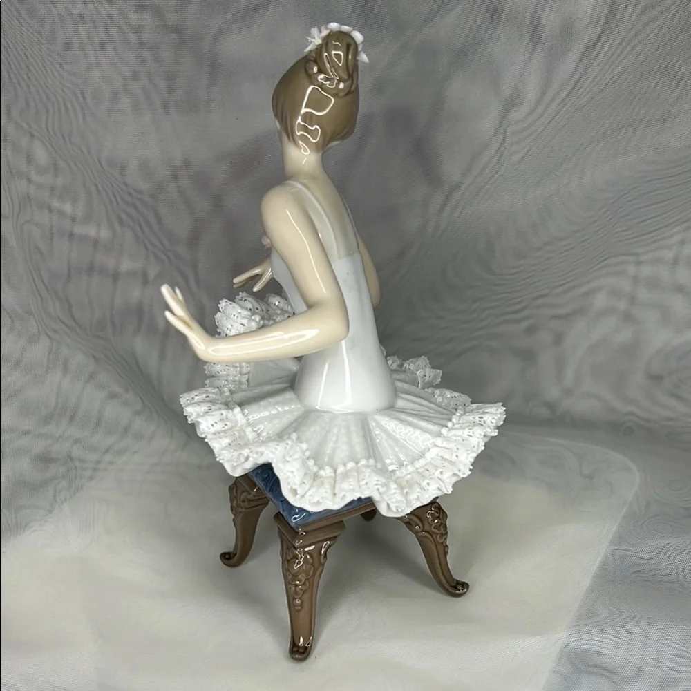 Lladro Porcelain Figurine, Ballet Descanso 05496 - Picture 2 of 12